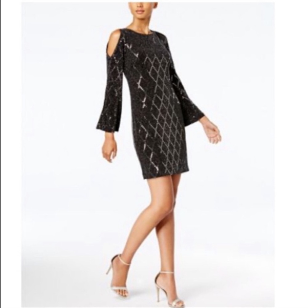 🎬JESSICA HOWARD🎬SEQUINED METALLIC SHIFT DRESS🎬